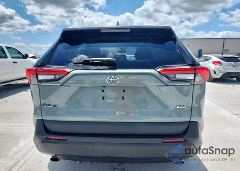 2021 Toyota Rav4 Xle из США, поврежденный, VIN 2T3W1RFV4MW127303